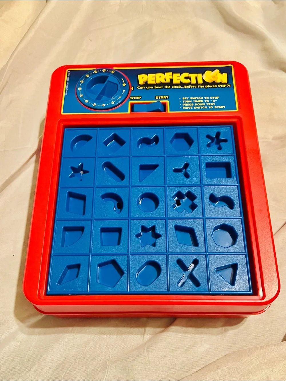 Hasbro Perfection Game 25 Pieces / Instructions Tested and Working
